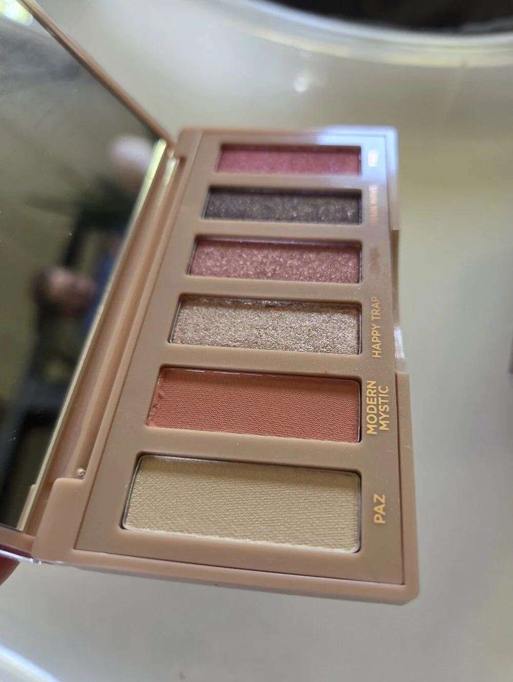Set of 2 Urban Decay x Smiley Naked Mini Eyeshadow Palettes - Mucho Happy & Chil